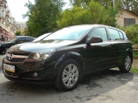 B469OA 174 RUS, Opel Astra